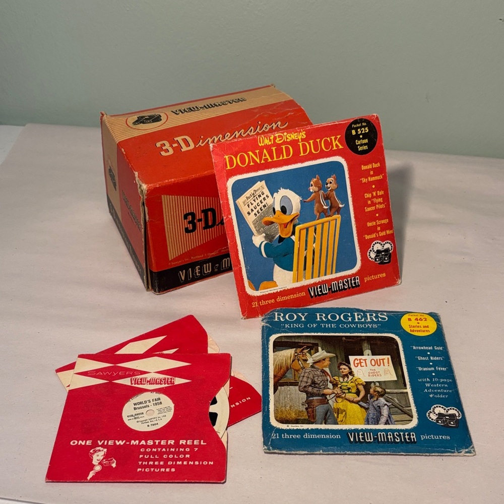 Vintage View-Master Stereoscope with 7 Reels